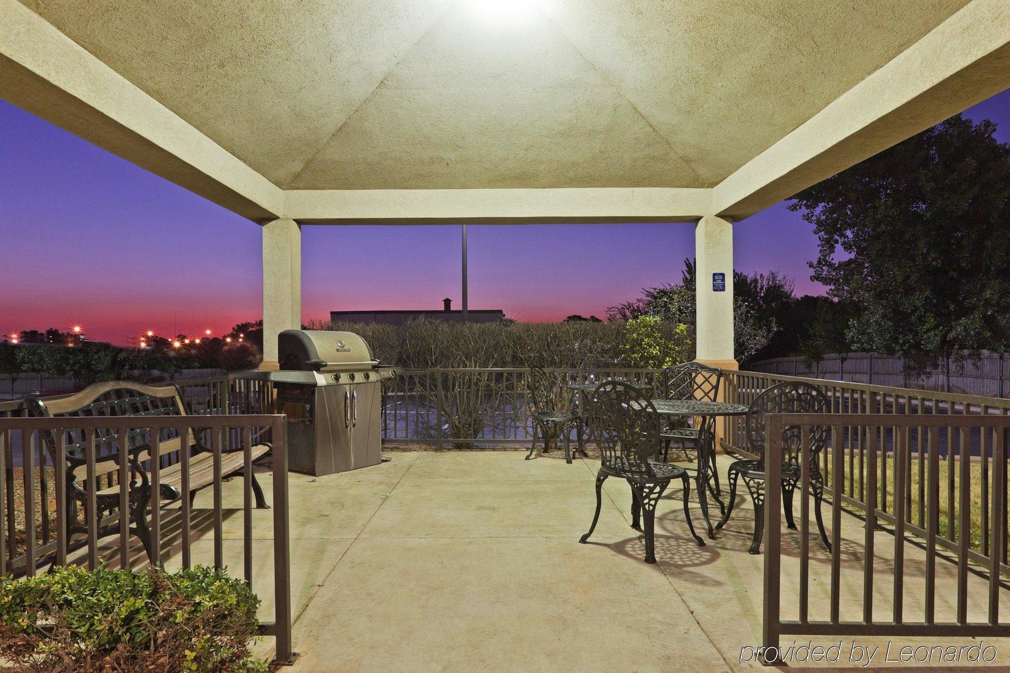 Sonesta Simply Suites Oklahoma City Airport Restoran gambar