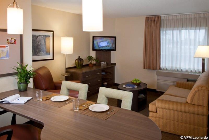 Sonesta Simply Suites Oklahoma City Airport Bilik gambar